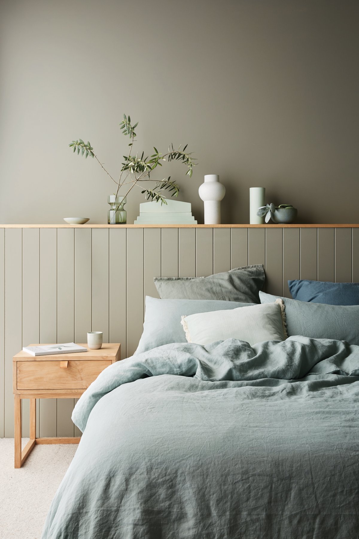 4 Elegant Half Wall Wood Panelling Ideas